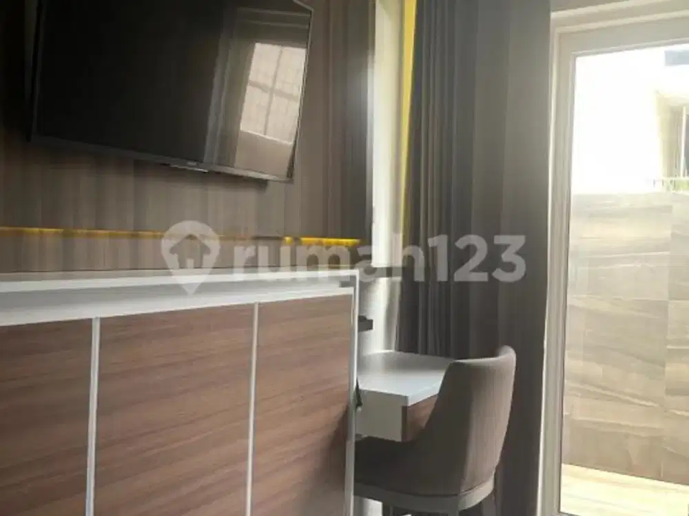 Dijual Rumah Serenia Hills Regent, Jakarta Selatan
