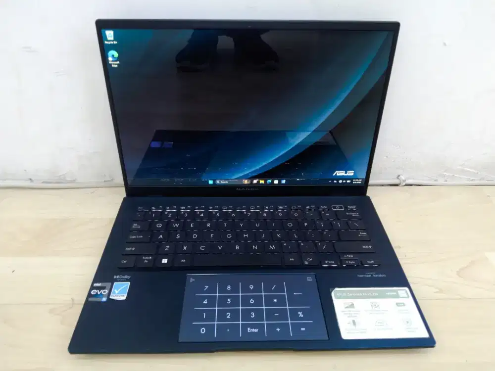 Asus ZenBook Q409J
Core i5 1240P/RAM 8GB/512GbGB/14 2.8K Oled/WIN 11