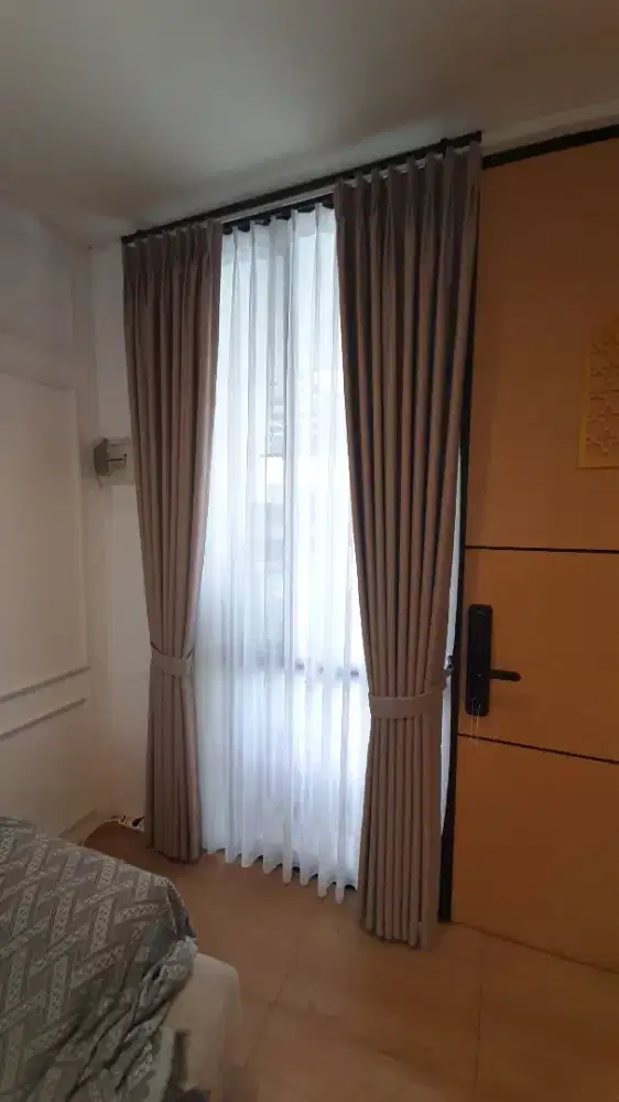 Jasa pasang Gorden,Roller blinds & Gorden Castem black out