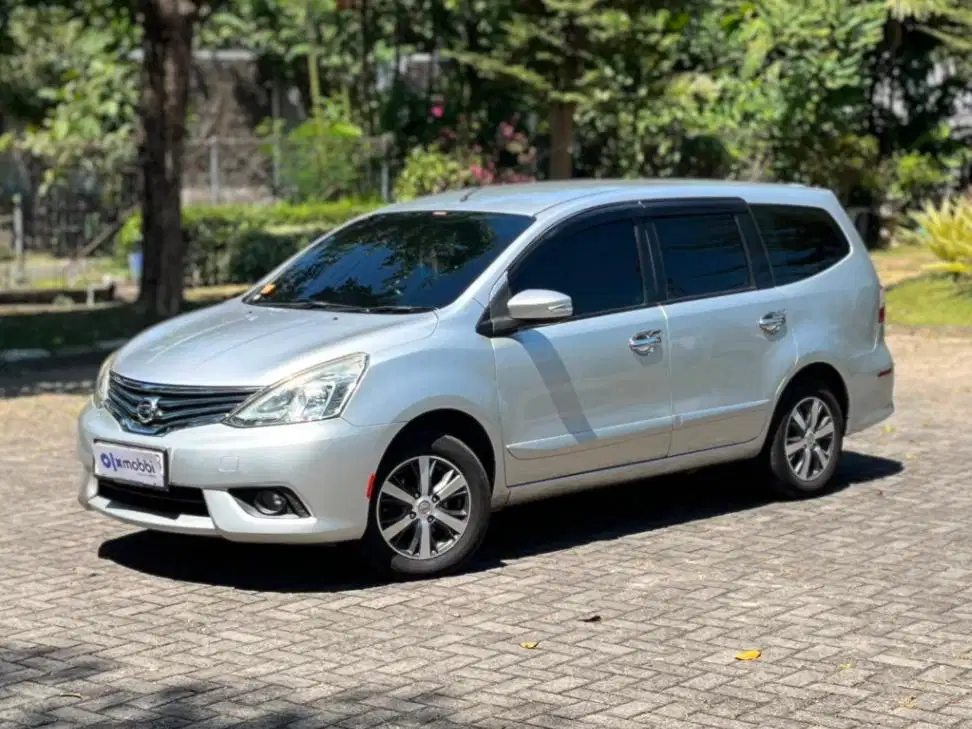 GRAND LIVINA 1.5 XV MATIC 2017