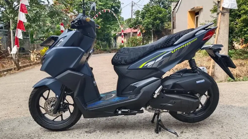 58@:DP:1,750RB DEPOK NEW NVARIO160CBS KM LOW 2025
