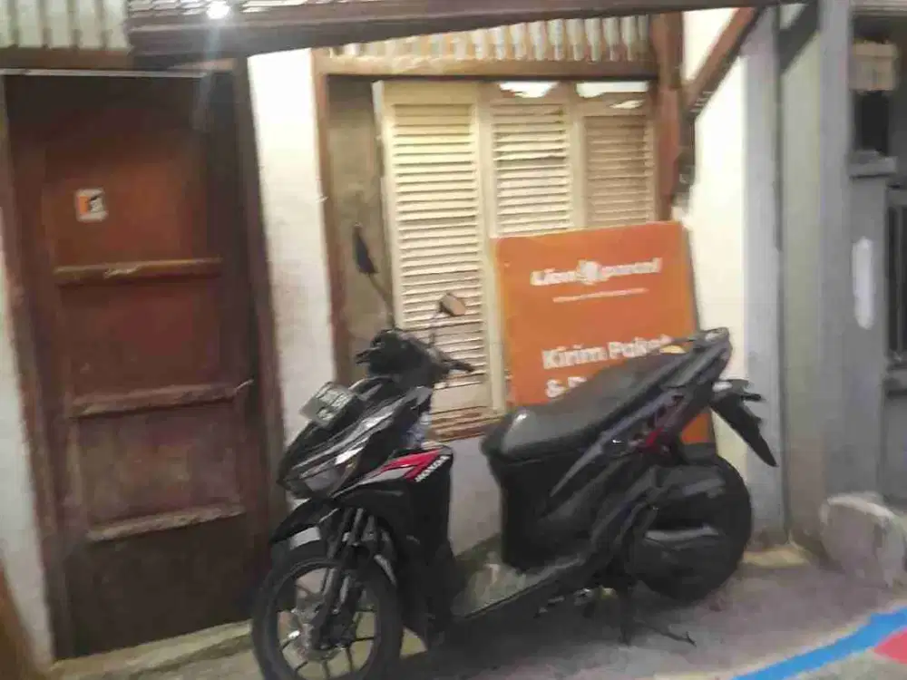 Dijual rumah perumnas Depok 2 harga 600 juta nego luas tanah 127 meter posisi di hook