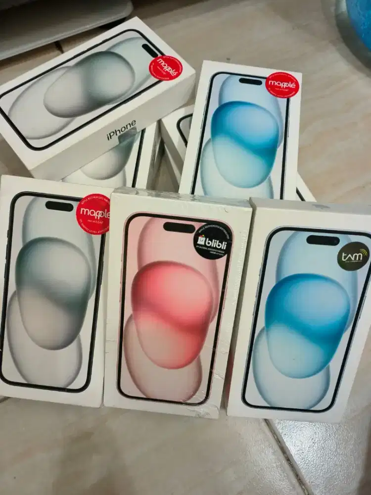 Apple Iphone 15 128GB Garansi Resmi Indonesia BNIB Black Pink Blue