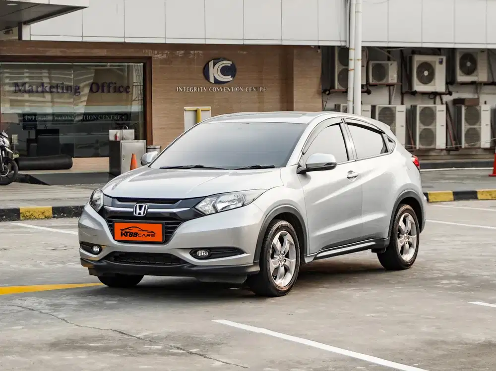 HRV S 1.5 AT 2017 silver, Tdp 12jt