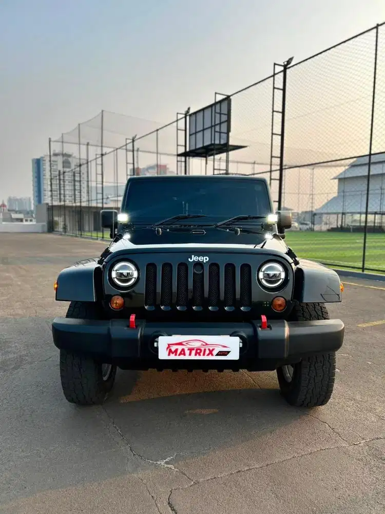 Jeep Wrangler 2Door Sahara 3.6 At 2014 Nik13 Black on black Siap pakai