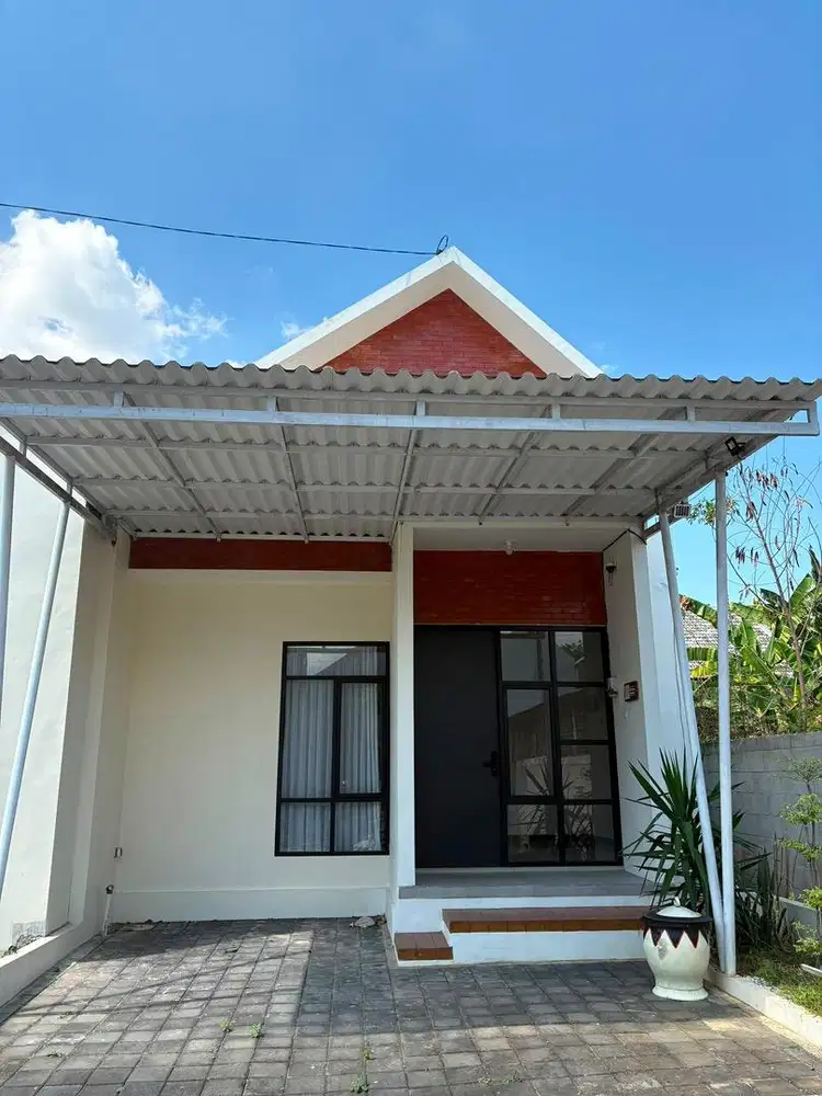 Di jual rumah di perumahan the nayana residence
