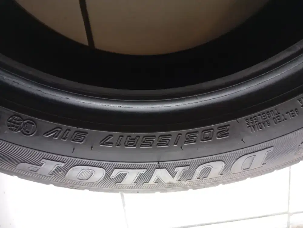 Jual ban bekas copotan exspander merk Dunlop