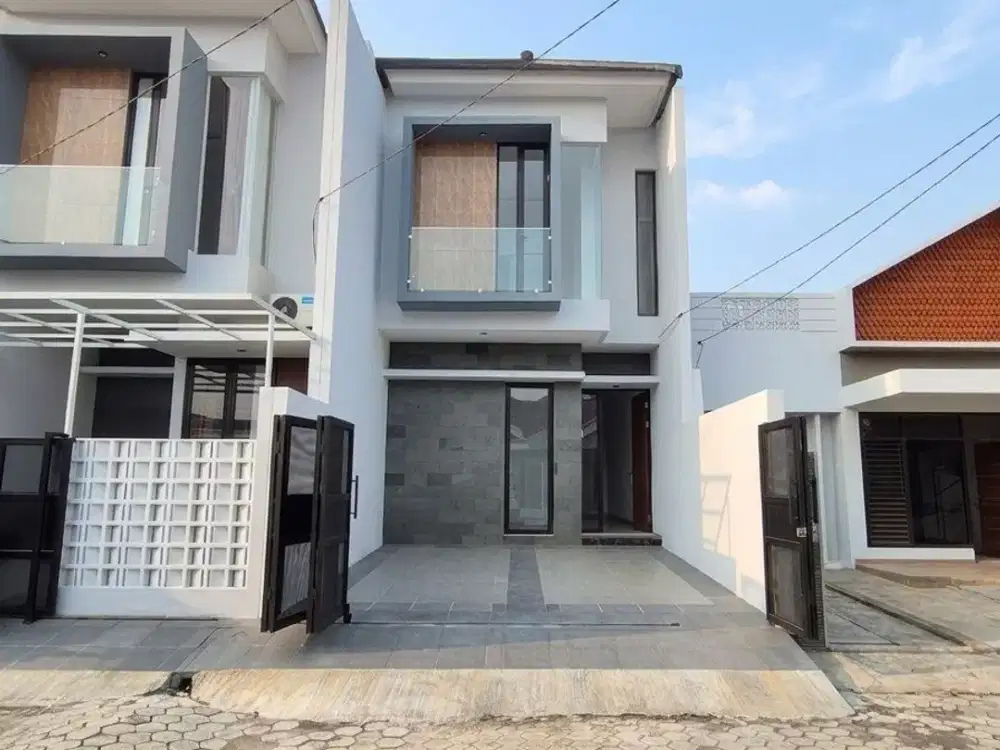 Rumah Baru Gress Taman Pondok Indah Wiyung ROW 4 MOBIL