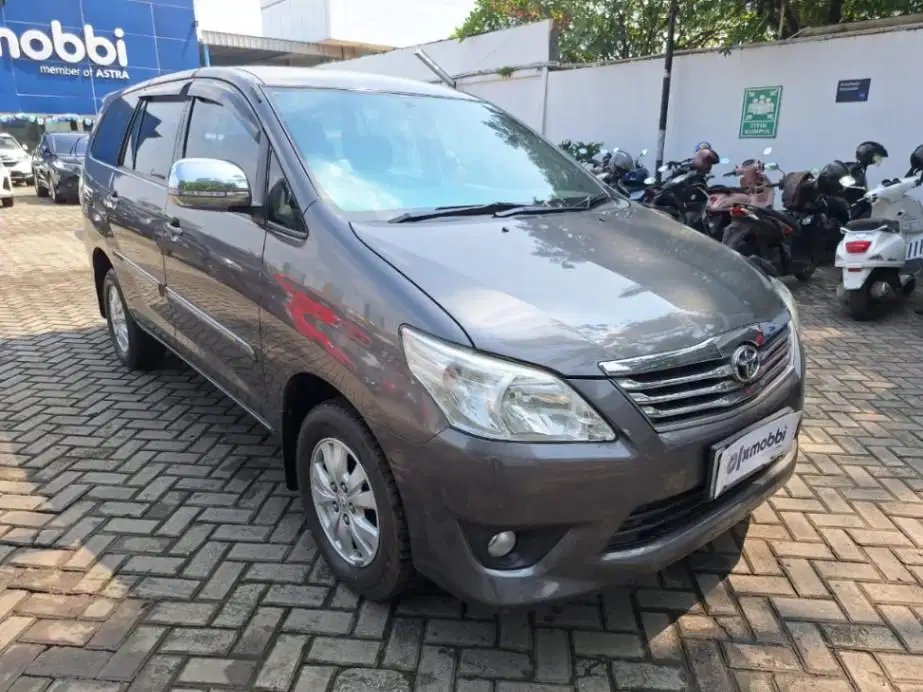 Pajak Panjang - Toyota Kijang Innova 2.0 G Bensin-MT 2013