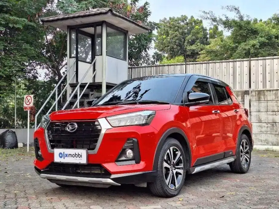 DP RENDAH - Daihatsu Rocky 1.0 R ADS Bensin-MT 2021
