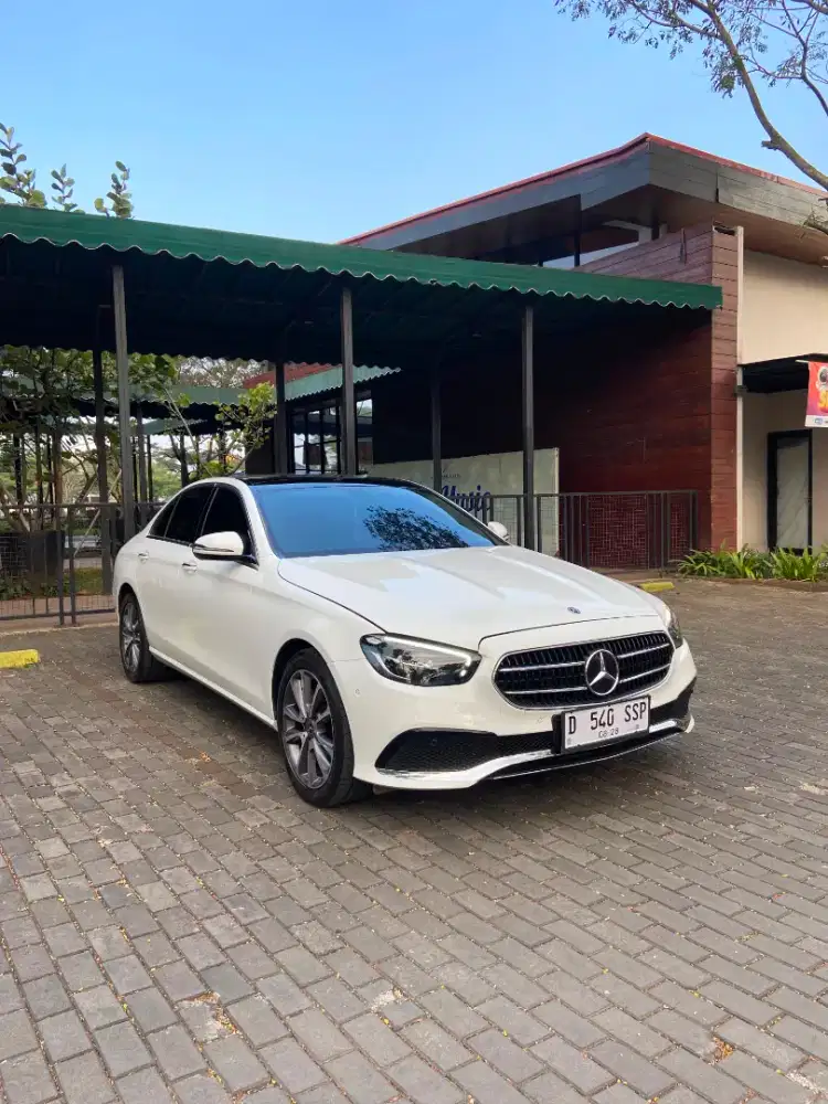 MERCEDES-BENZ E200 AT 2023