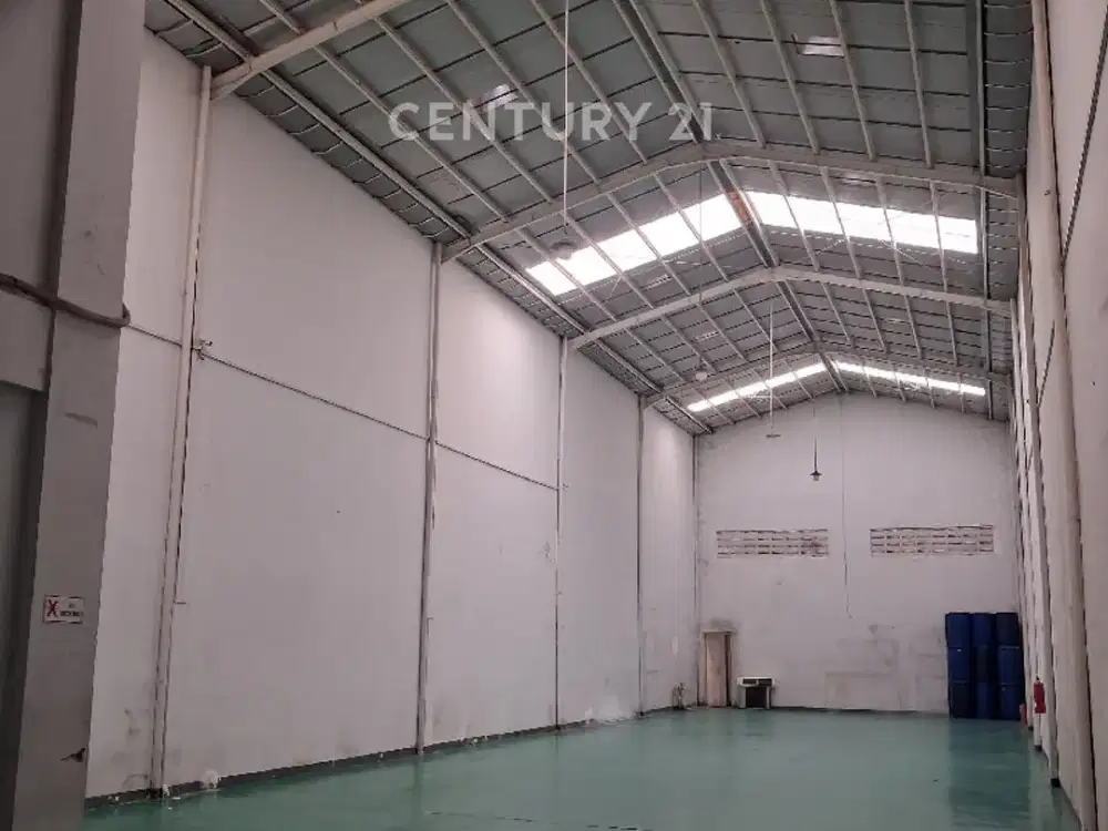 Gudang Siap Pakai 3 Lt Comercial Park Delta Silocon