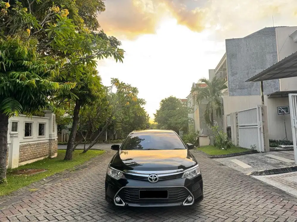 Toyota Camry 2.5 V Matic 2015 Hitam Facelift Plat A