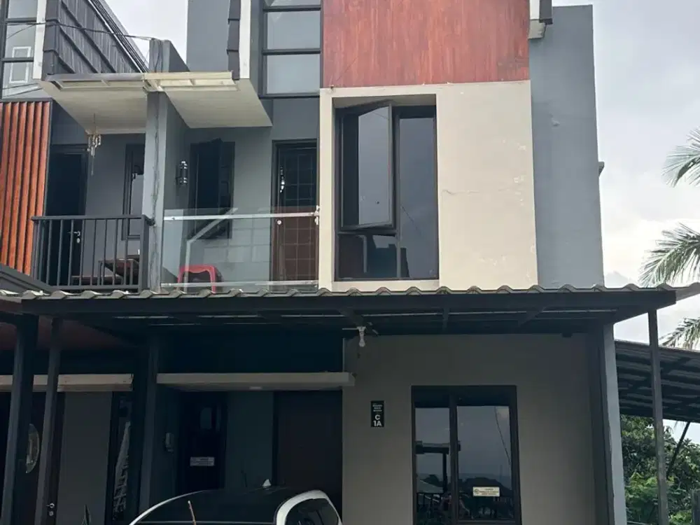 Rumah Hoek & Memiliki Rooftop Pada Lantai 3 di Perumahan Nuansa Bukit Bitung Ciawi Siap Huni