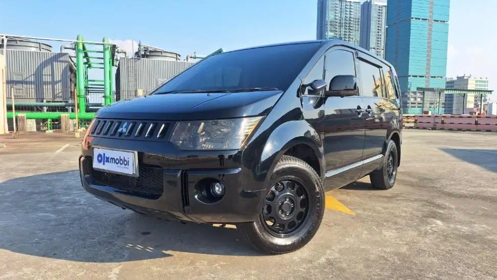 KM Rendah - Mitsubishi Delica 2.0 D5 Bensin-AT 2015