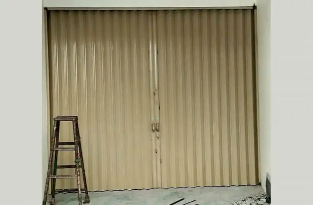 Rolling door dan folding gate