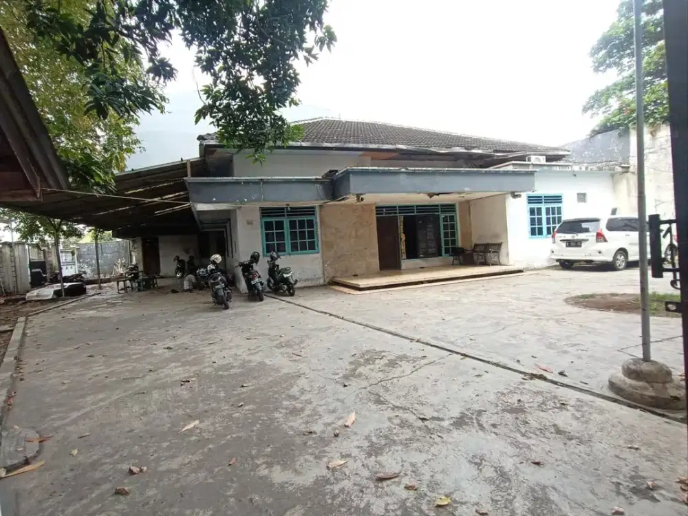 Rumah Nol Jalan Raya Hook Lokasi Jalan Kawi Hadap Barat Utara