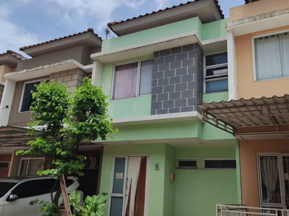 Disewakan bulanan dan di jual rumah furnish di Virginia Village. Gading Serpong