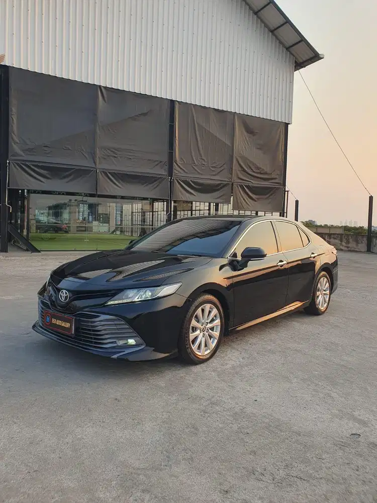 TOYOTA CAMRY V 2020