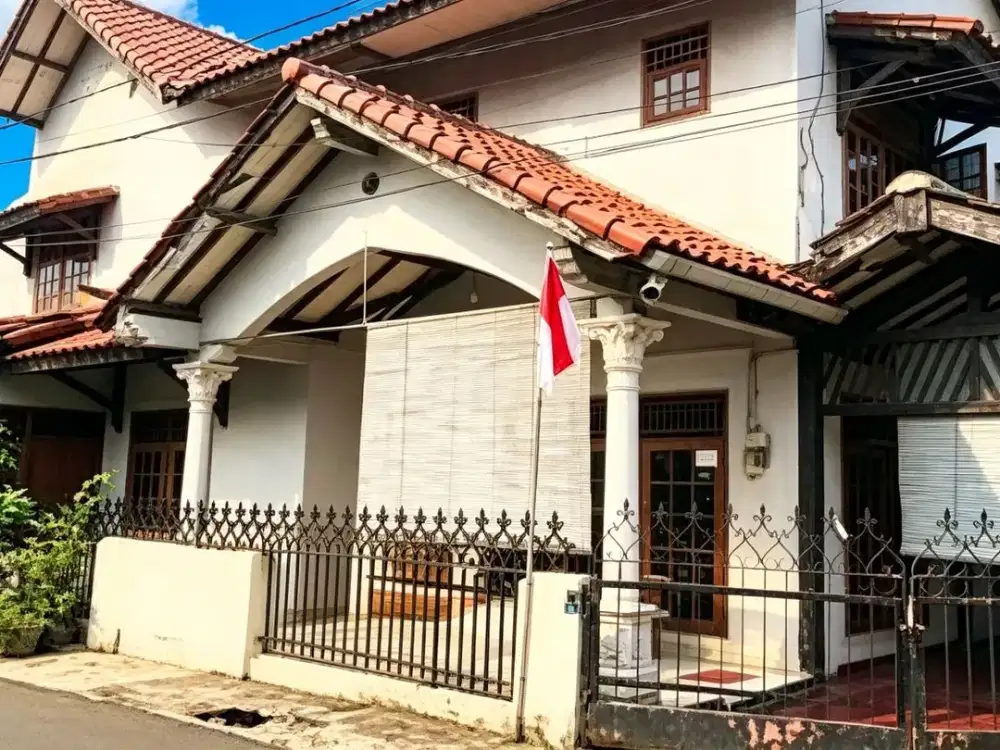 Dijual Rumah Strategis di Komplek Balai Pustaka, Rawamangun – Jakarta Timur | 5+1 KT | Harga 2,8 M Nego