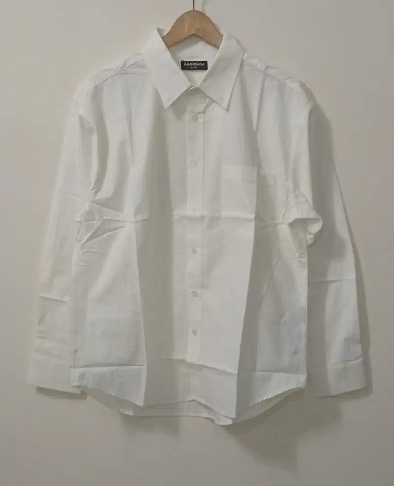 BALENCIAGA SPRAY LOGO IVORY WHITE TSHIRT