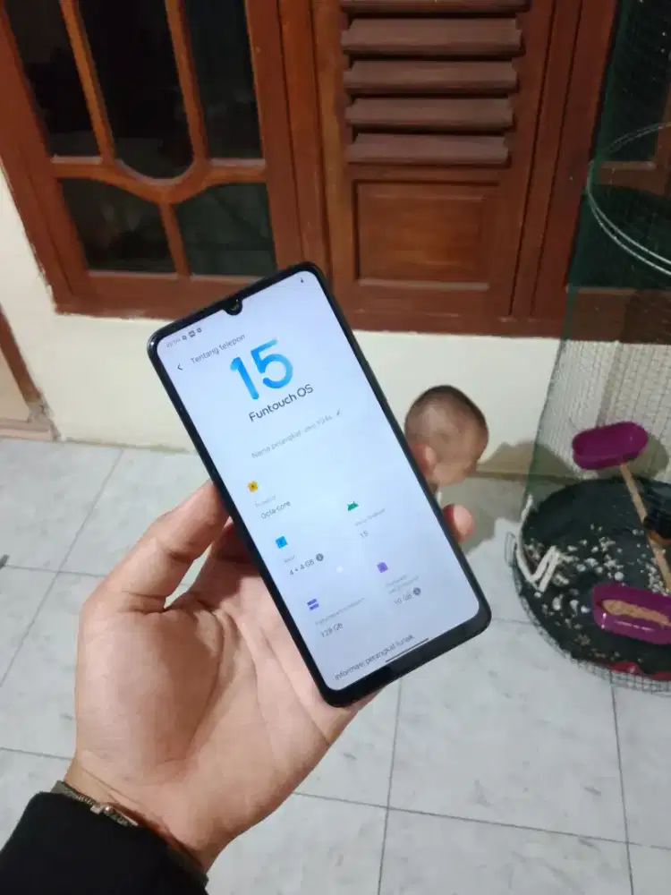 Vivo y04s terbaru