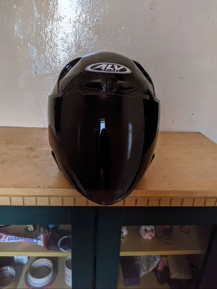 ALV Ultron Pro Black Glossy