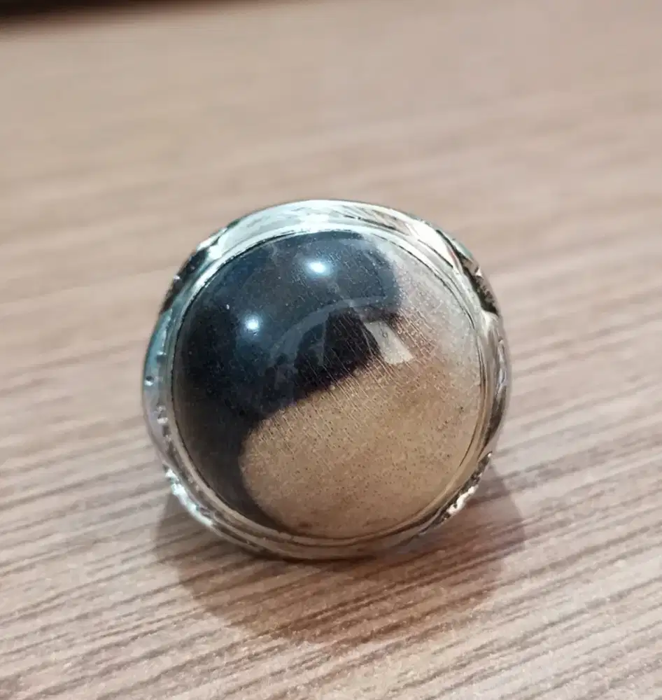 Batu Akik Fosil Kayu Motif Yinyang