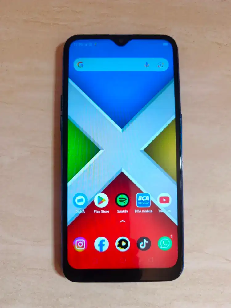 Realme C2 diamond blue