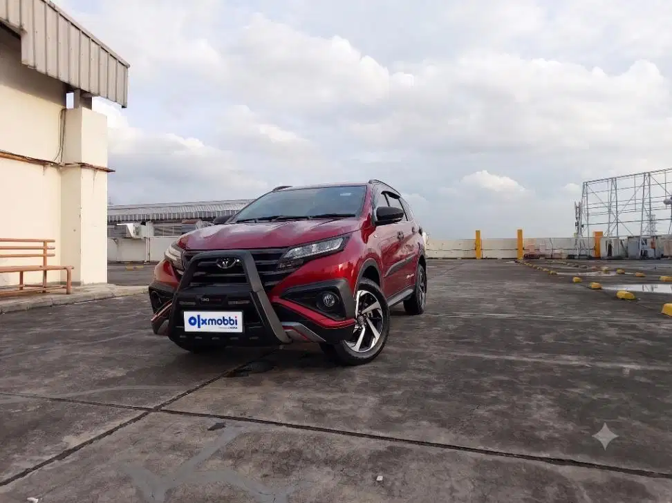 TDP 10 JT Toyota Rush 1.5 TRD Sportivo Bensin-AT Merah 2018