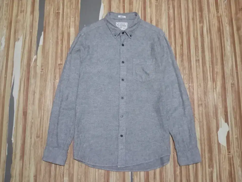 Kemeja FLANNEL.
