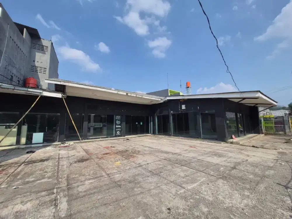 Ex Showroom 450Juta per Tahun Strategis, dekat Mall, Toll, Pinggir Jalan Besar di Bekasi