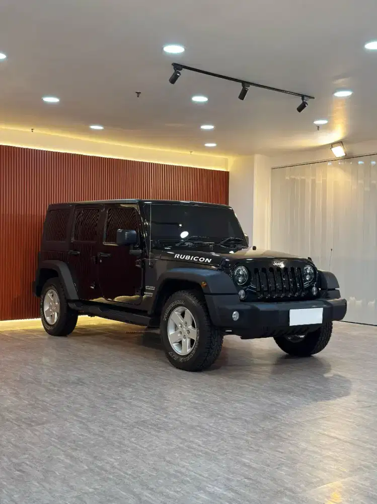 Jeep Wrangler Sport Renengade 3.0 AT Tahun 2015