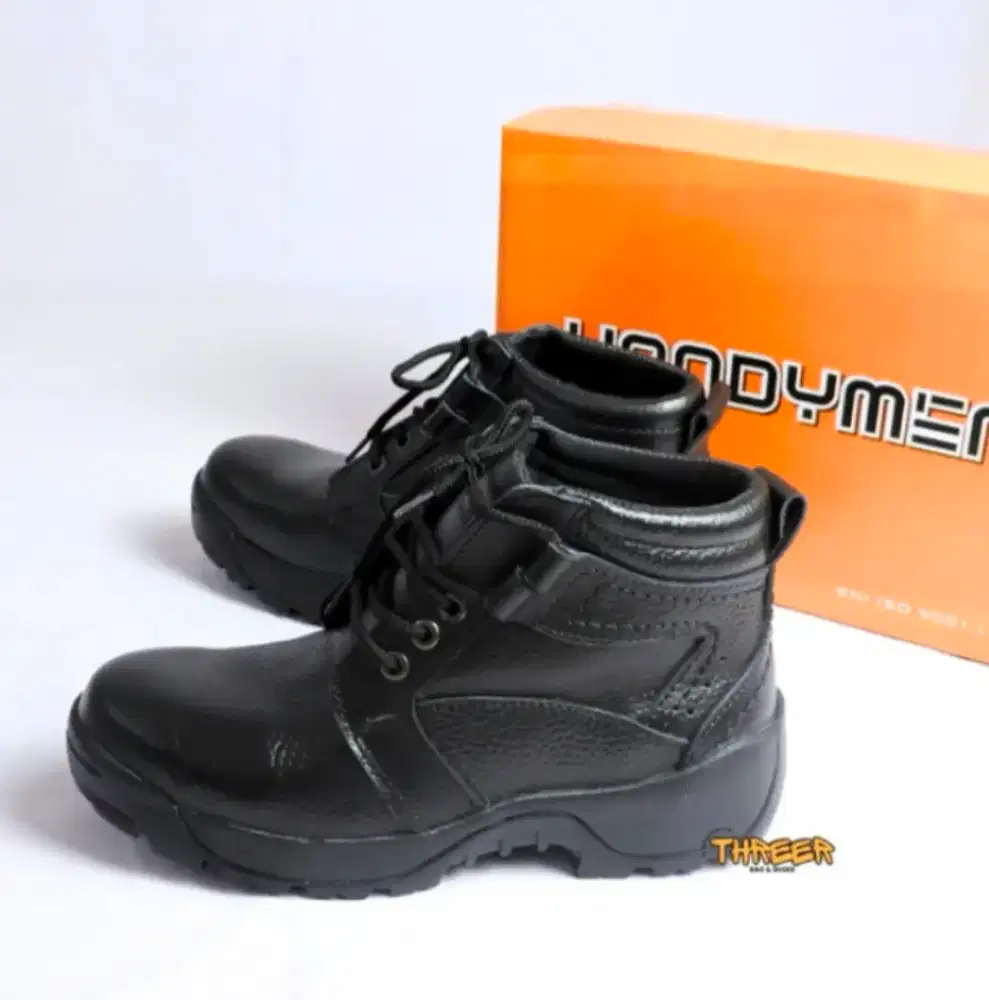Sepatu safety handymen