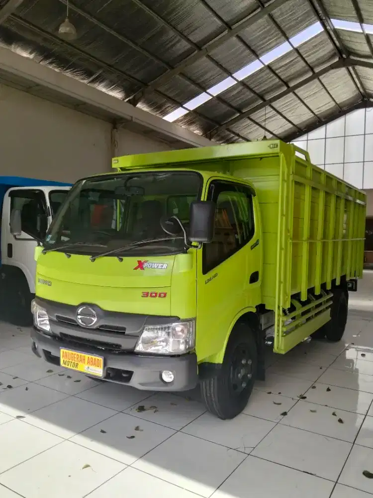 Hino Dutro Light Truck 2024