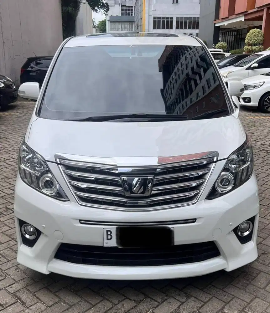 Toyota Alphard 2.4 SC CBU A/T thn. 2014