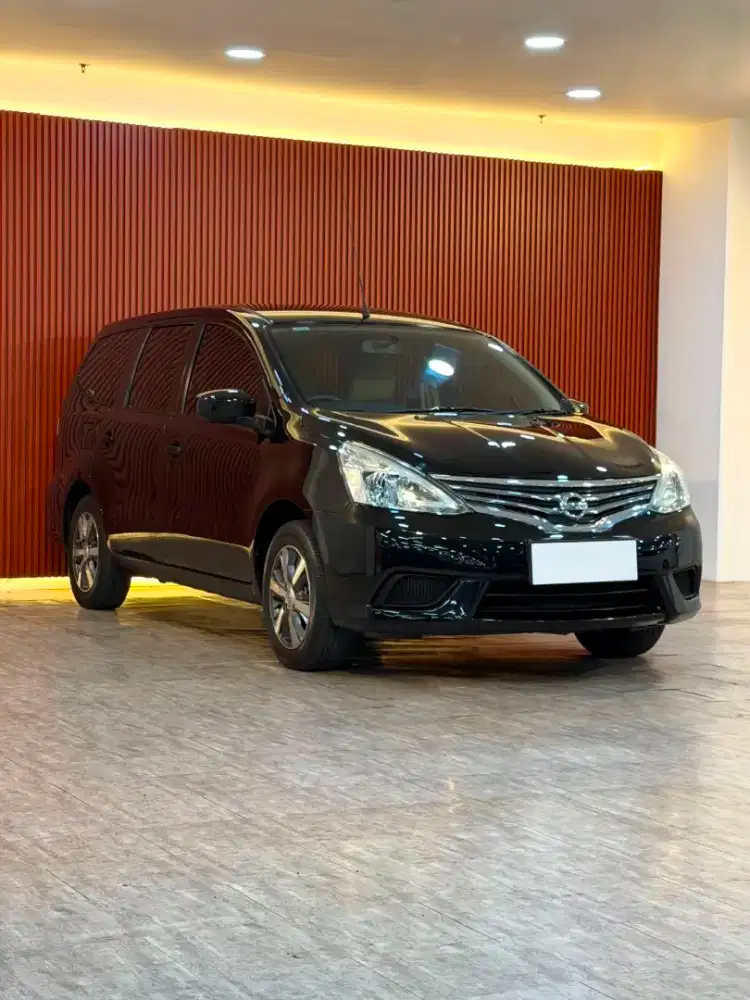 Nissan Grand Livina SV 1.5 AT Tahun 2017