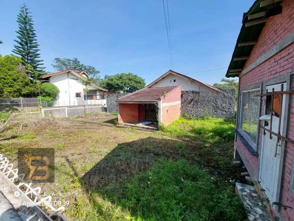 DIJUAL RUMAH GUEST HOUSE DAGO BANDUNG dengan Kolam Renang Pribadi dan Pemandangan Luas