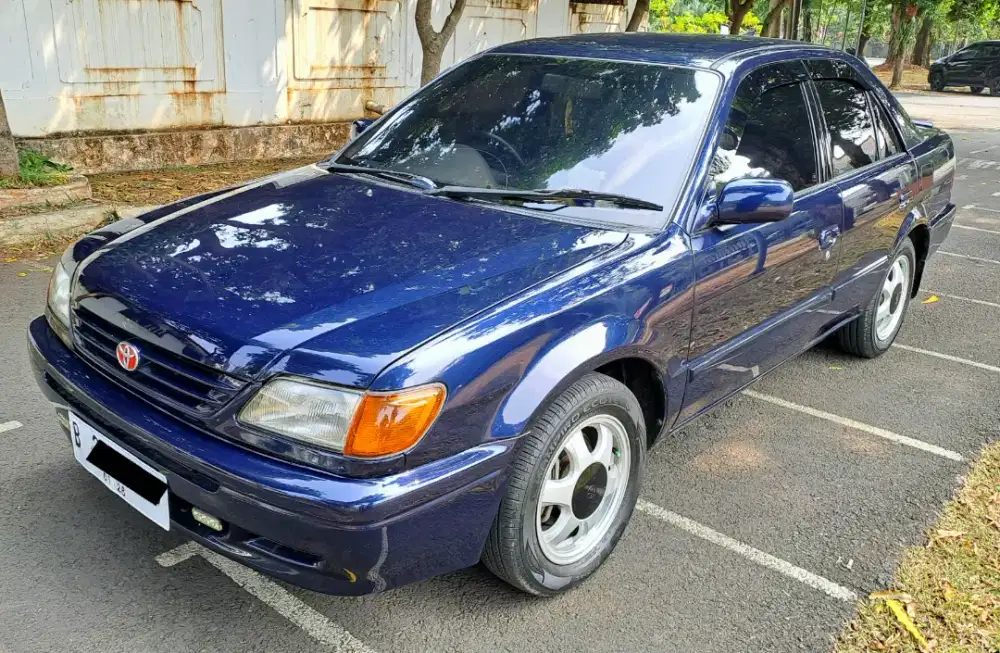 Toyota Soluna GLI Th. 2000 Manual.. Gress..