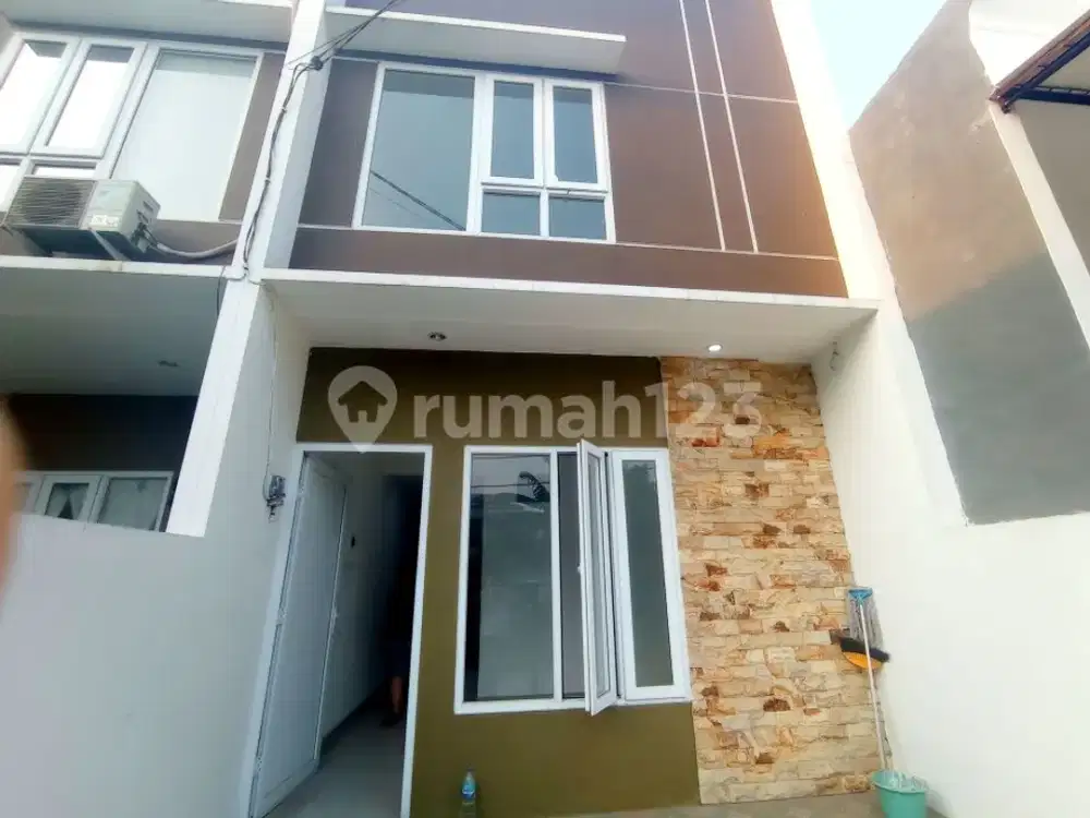 Termurah Di Kelapa Gading !!!! Rumah Dijual Murah Banget ,baru Minimalis 2 Lantai 3 Kamar Depan Taman Di Kelapa Gading