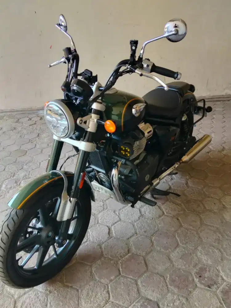 Royal Enfield Super Meteor 650