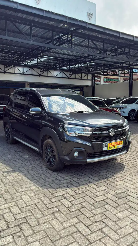Suzuki XL 7 Berapa hybrid'24 hitam met matic