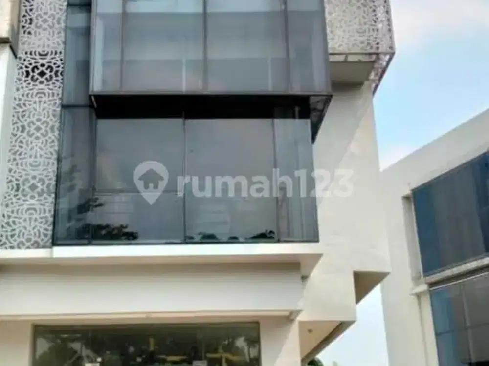 Ruko hadap jalan raya BSD City, dekat Atmajaya BSD
