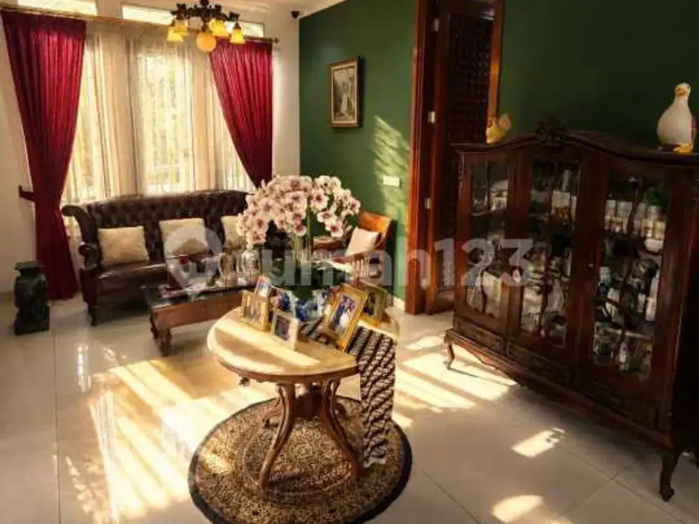 Private Retreat With Javanese Ambience