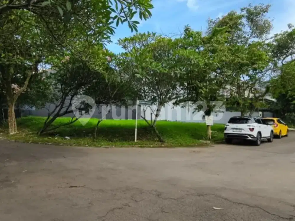 Kavling Kotak Hoek Siap Bangun di Kencana Loka Bsd