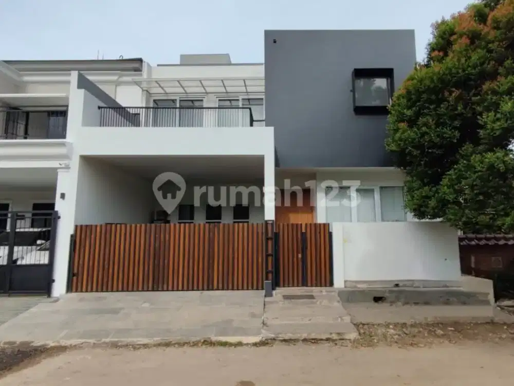 Flash Sale. Rumah Mewah Kencana Loka, BSD