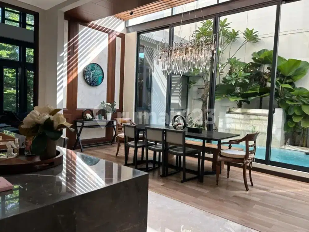 Rumah NAVAPARK BSD CITY, dengan Private Swimming Pool