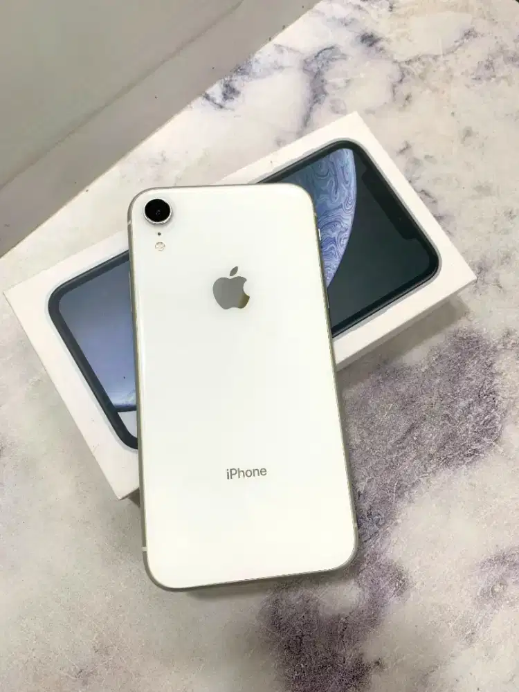 iphone XR 256GB white lengkap