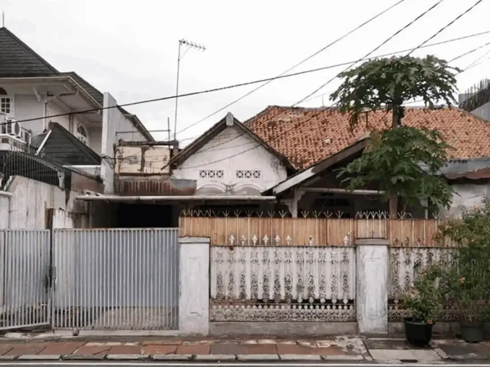 Dijual Rumah Lama Hitung Tanah Menteng Jakarta Jalan Lebar Tenang