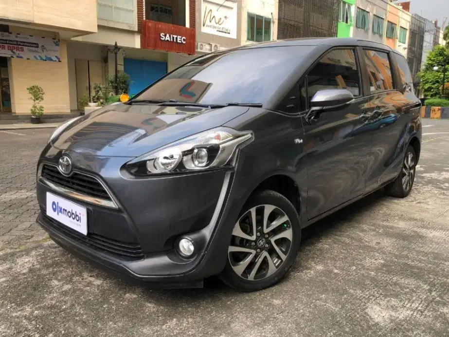 Garansi 1 Th - Toyota Sienta 1.5 V Bensin-MT 2017 Abu
